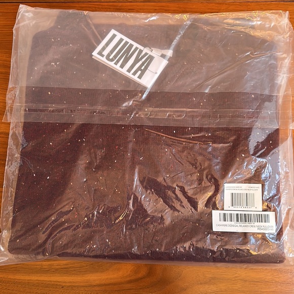 Cashmere Donegal Relaxed Crew Neck Pullover, Nebula Red - Picture 3 of 4